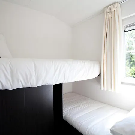 Feriehus Holiday Home Droompark Buitenhuizen.7