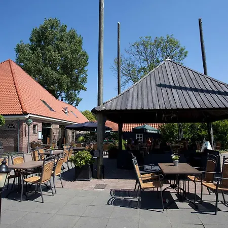 펜션 Holiday Home Droompark Buitenhuizen.7 펠선자위트