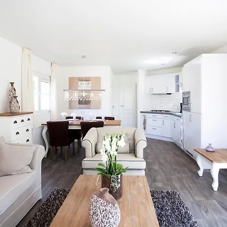 펜션 Holiday Home Droompark Buitenhuizen.7