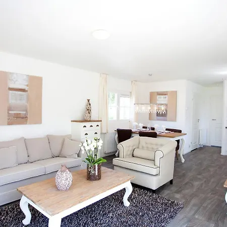 Holiday Home Droompark Buitenhuizen.7